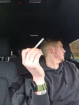 Titanhoott online show from January 22, 2025, 11:01 am