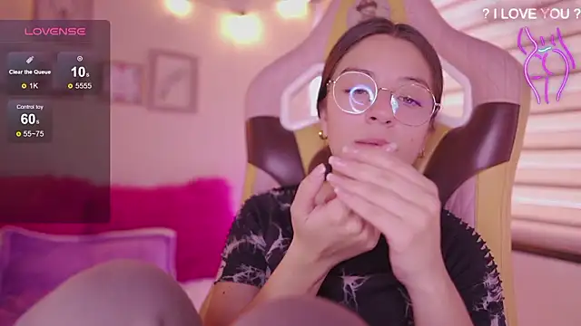 milly kenner online show from February 19, 2026, 7:54 pm