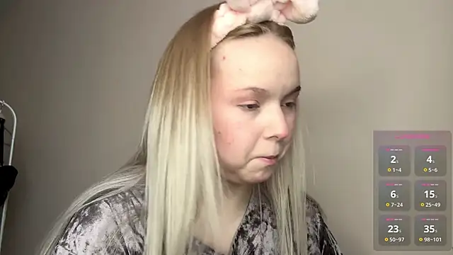 Snapshot of ZaraCreedon chatting on February 24, 2026, 11:30 am ZaraCreedon online show from February 24, 2026, 11:30 am