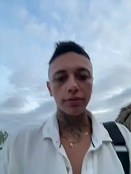 Snapshot of _PhillipBrown chatting on December 27, 2024, 11:06 am PhillipBrown online show from December 27, 2024, 11:06 am