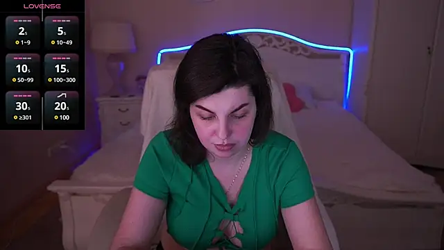 Snapshot of MirandaWong chatting on January 22, 2025, 9:46 am MirandaWong online show from January 22, 2025, 9:46 am