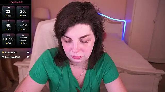 Snapshot of MirandaWong chatting on February 5, 2025, 9:25 am MirandaWong online show from February 5, 2025, 9:25 am