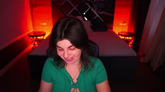 Snapshot of MirandaWong chatting on November 7, 2025, 6:46 am MirandaWong online show from November 7, 2025, 6:46 am