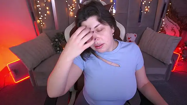 Snapshot of MirandaWong chatting on February 8, 2026, 6:39 am MirandaWong online show from February 8, 2026, 6:39 am