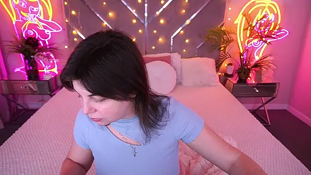 Snapshot of MirandaWong chatting on February 25, 2026, 5:28 am MirandaWong online show from February 25, 2026, 5:28 am