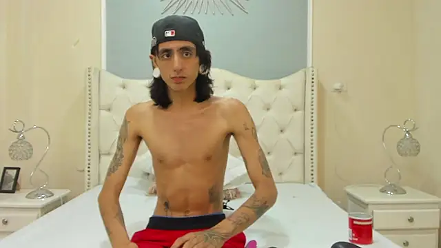 Snapshot of Matthew_Dixonn chatting on December 13, 2024, 6:31 am Matthew Dixonn online show from December 13, 2024, 6:31 am