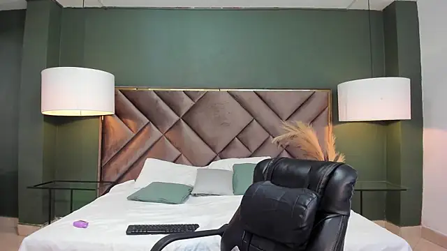 Snapshot of Matthew_Dixonn chatting on February 7, 2025, 9:48 pm Matthew Dixonn online show from February 7, 2025, 9:48 pm