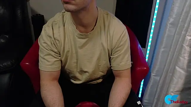 Snapshot of Thekodyy chatting on February 10, 2026, 2:04 am Thekodyy online show from February 10, 2026, 2:04 am