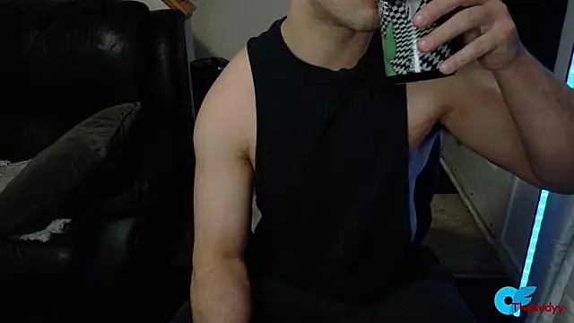 Snapshot of Thekodyy chatting on February 11, 2026, 6:18 am Thekodyy online show from February 11, 2026, 6:18 am