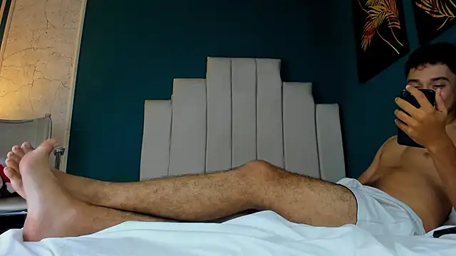 Snapshot of Austin_Cardieff chatting on February 11, 2025, 7:38 pm Austin Cardieff online show from February 11, 2025, 7:38 pm