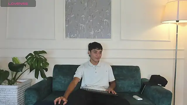 Snapshot of Austin_Cardieff chatting on March 3, 2025, 3:19 am Austin Cardieff online show from March 3, 2025, 3:19 am