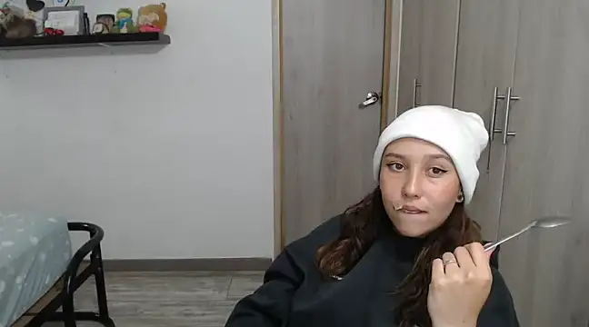 Snapshot of Skarlet_Adams28 chatting on January 10, 2025, 1:21 am Skarlet Adams28 online show from January 10, 2025, 1:21 am