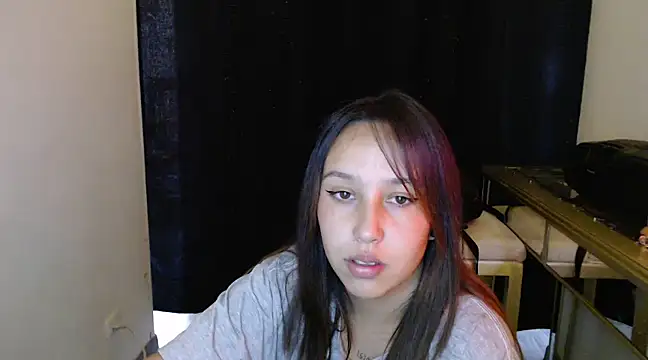 Snapshot of Skarlet_Adams28 chatting on January 16, 2025, 9:51 pm Skarlet Adams28 online show from January 16, 2025, 9:51 pm