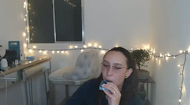 Snapshot of Skarlet_Adams28 chatting on January 31, 2025, 12:50 am Skarlet Adams28 online show from January 31, 2025, 12:50 am