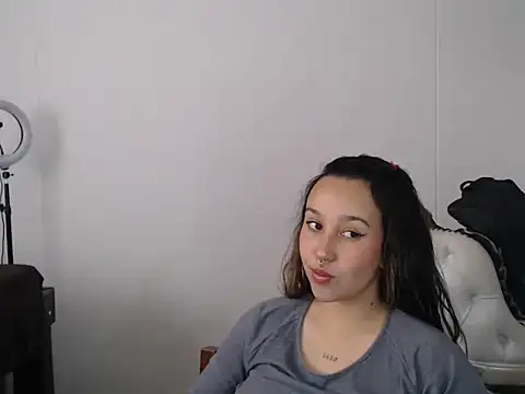 Snapshot of Skarlet_Adams28 chatting on March 12, 2025, 4:02 pm Skarlet Adams28 online show from March 12, 2025, 4:02 pm