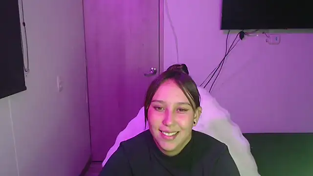 Snapshot of Skarlet_Adams28 chatting on October 20, 2025, 11:16 pm Skarlet Adams28 online show from October 20, 2025, 11:16 pm