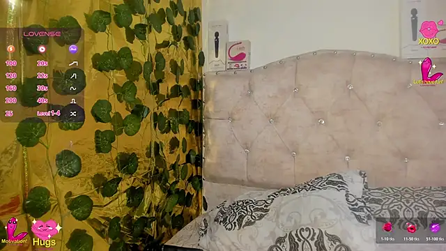 cristalconnorr online show from November 7, 2025, 3:12 pm