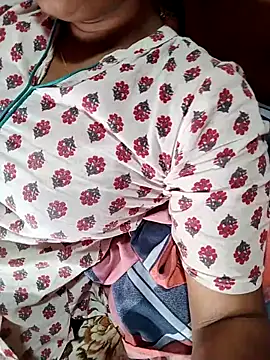 Snapshot of Shivani_Mumbai85 chatting on March 20, 2025, 5:15 pm Shivani Mumbai85 online show from March 20, 2025, 5:15 pm