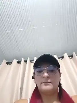 Snapshot of SHARAONELOVE chatting on February 5, 2026, 2:27 am SHARAONELOVE online show from February 5, 2026, 2:27 am