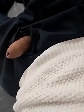 ptrz990 online show from October 24, 2025, 5:20 pm