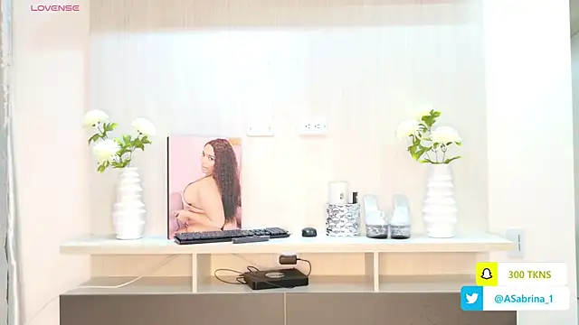 Snapshot of SabrinaAlcantara1 chatting on December 14, 2025, 12:49 am SabrinaAlcantara1 online show from December 14, 2025, 12:49 am