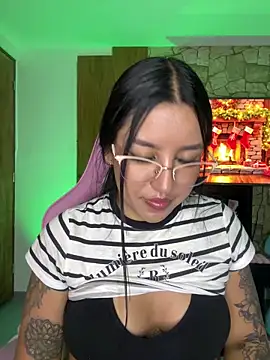 Tamara Roberts1 online show from December 12, 2024, 5:31 am