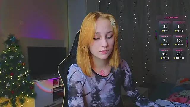 Snapshot of MaryRace chatting on December 18, 2025, 1:39 pm MaryRace online show from December 18, 2025, 1:39 pm