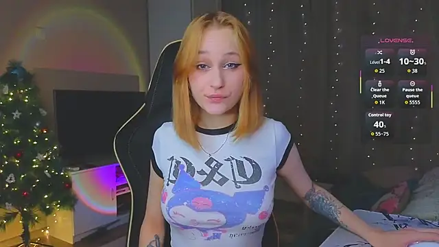 Snapshot of MaryRace chatting on December 20, 2025, 12:34 pm MaryRace online show from December 20, 2025, 12:34 pm