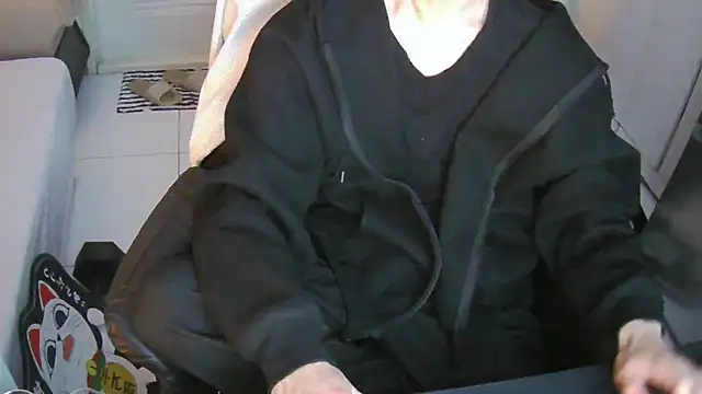 Ray175oo online show from March 10, 2026, 5:29 pm