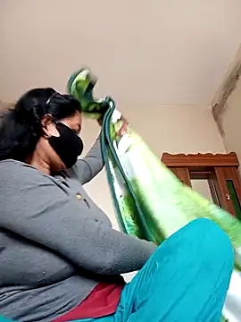 Snapshot of Neha-Roy chatting on January 17, 2026, 6:51 am Neha-Roy online show from January 17, 2026, 6:51 am