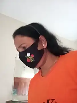 Snapshot of Neha-Roy chatting on February 7, 2026, 5:33 am Neha-Roy online show from February 7, 2026, 5:33 am