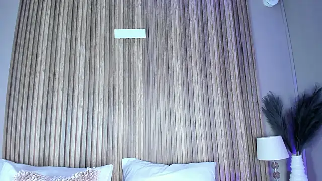 Snapshot of HannaPaola chatting on February 3, 2026, 11:21 pm HannaPaola online show from February 3, 2026, 11:21 pm