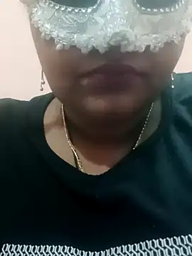 Snapshot of seemi_bhabhi chatting on February 15, 2025, 11:17 am seemi bhabhi online show from February 15, 2025, 11:17 am