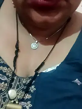 Snapshot of seemi_bhabhi chatting on March 5, 2025, 1:52 am seemi bhabhi online show from March 5, 2025, 1:52 am