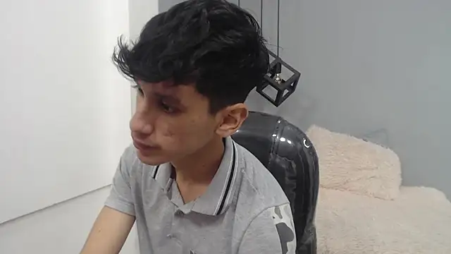 Snapshot of alan_ws chatting on January 4, 2025, 12:16 pm alan ws online show from January 4, 2025, 12:16 pm