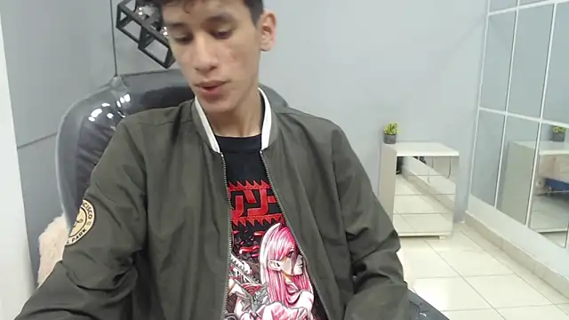 Snapshot of alan_ws chatting on January 8, 2025, 12:26 pm alan ws online show from January 8, 2025, 12:26 pm