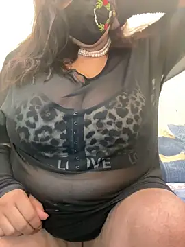 Snapshot of SnehaRai chatting on October 1, 2025, 6:47 pm SnehaRai online show from October 1, 2025, 6:47 pm