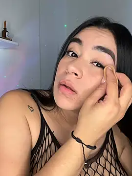 Snapshot of kristynmassey chatting on February 27, 2026, 8:31 pm kristynmassey online show from February 27, 2026, 8:31 pm