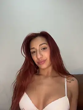 Snapshot of julialupato1606 chatting on March 11, 2025, 12:54 am julialupato1606 online show from March 11, 2025, 12:54 am