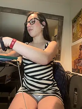 milena 23x online show from November 2, 2025, 7:00 am