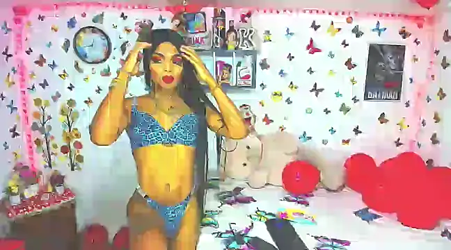 Snapshot of marianaoficial249701 chatting on February 15, 2025, 6:33 pm marianaoficial249701 online show from February 15, 2025, 6:33 pm