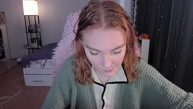 ReddHotPipper online show from February 28, 2026, 3:40 am