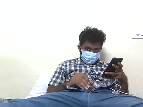 nick05inch online show from October 17, 2025, 1:25 pm