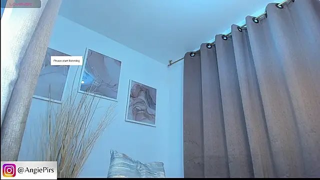 Snapshot of Angie_Pirss chatting on December 5, 2024, 9:06 pm Angie Pirss online show from December 5, 2024, 9:06 pm