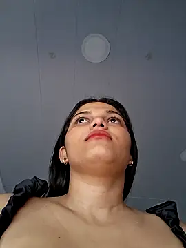 girl milk1 online show from March 5, 2026, 7:43 pm