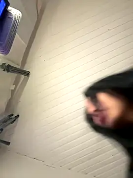 Snapshot of Anily_Lovely chatting on September 19, 2025, 1:29 am Anily Lovely online show from September 19, 2025, 1:29 am