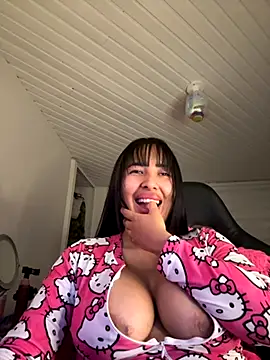 Snapshot of Anily_Lovely chatting on October 1, 2025, 11:22 pm Anily Lovely online show from October 1, 2025, 11:22 pm