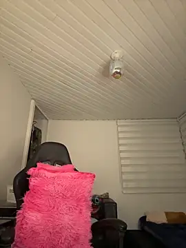 Snapshot of Anily_Lovely chatting on October 6, 2025, 12:41 am Anily Lovely online show from October 6, 2025, 12:41 am