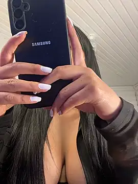 Snapshot of Anily_Lovely chatting on November 7, 2025, 12:54 am Anily Lovely online show from November 7, 2025, 12:54 am