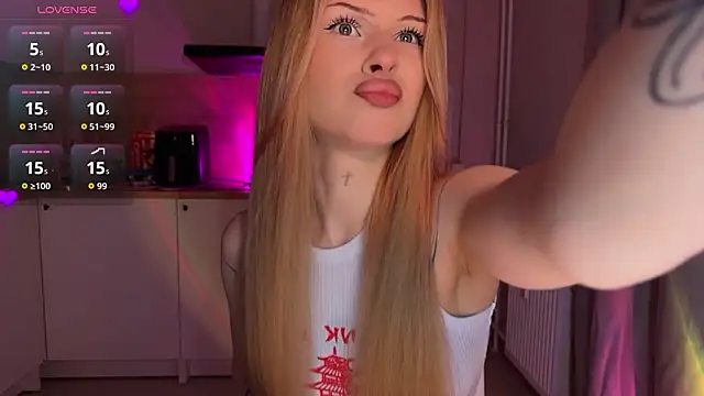 lisa barbie online show from February 28, 2026, 7:37 pm